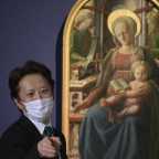 Mangaka Hirohiko Araki Teaches You How to Enjoy Art in a New Episode of Sunday Art Museum