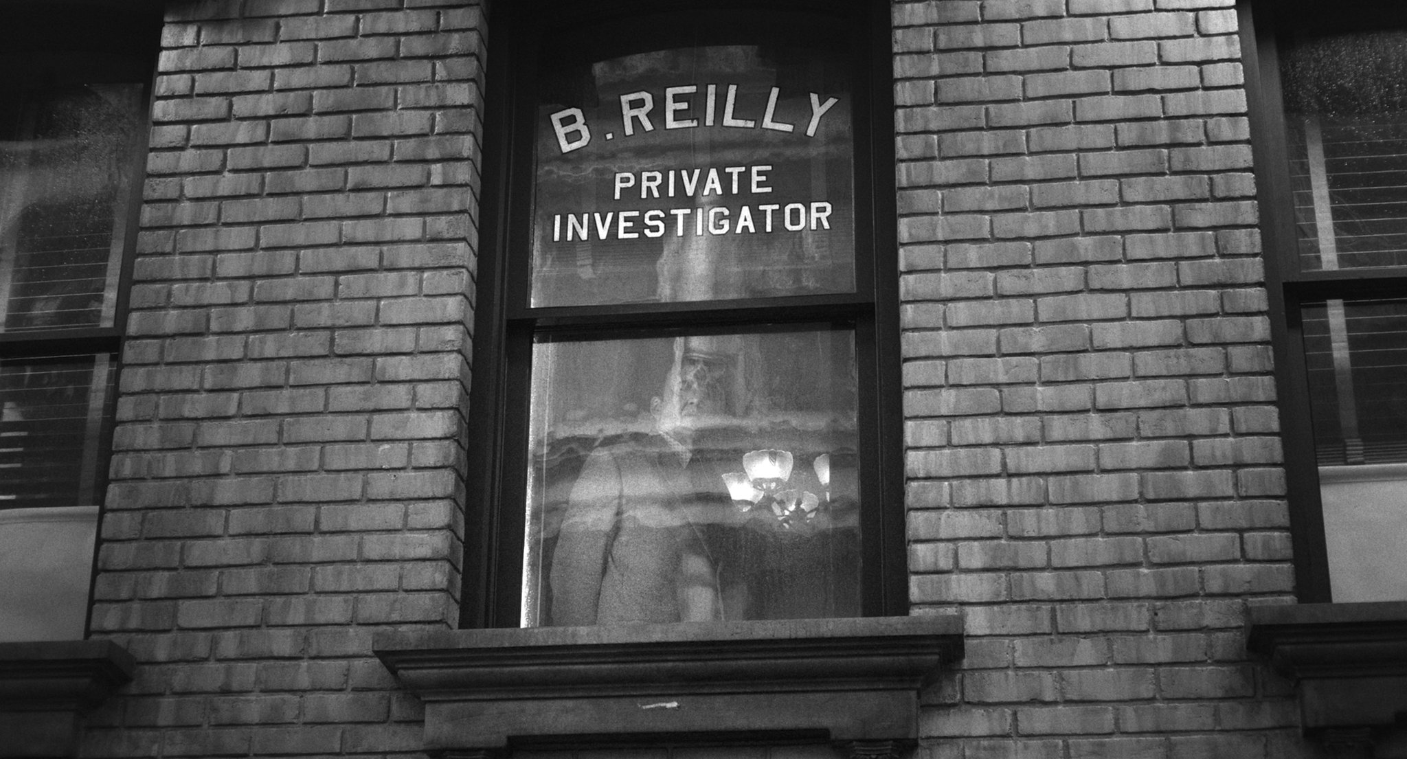 Spider-Noir (Authentic Black & White): B. Reilly Private Investigator Window